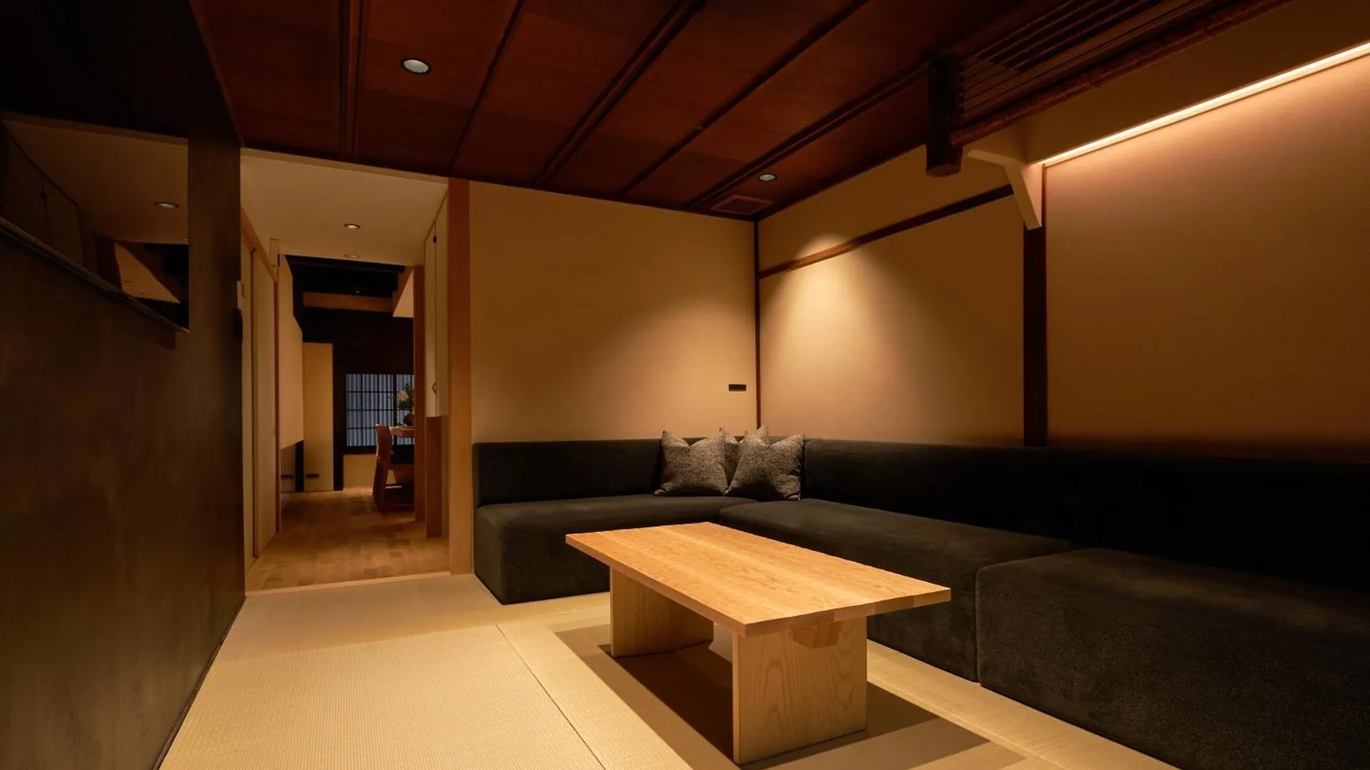 Yadoru Kyoto Hanare Tsukikage No Yado