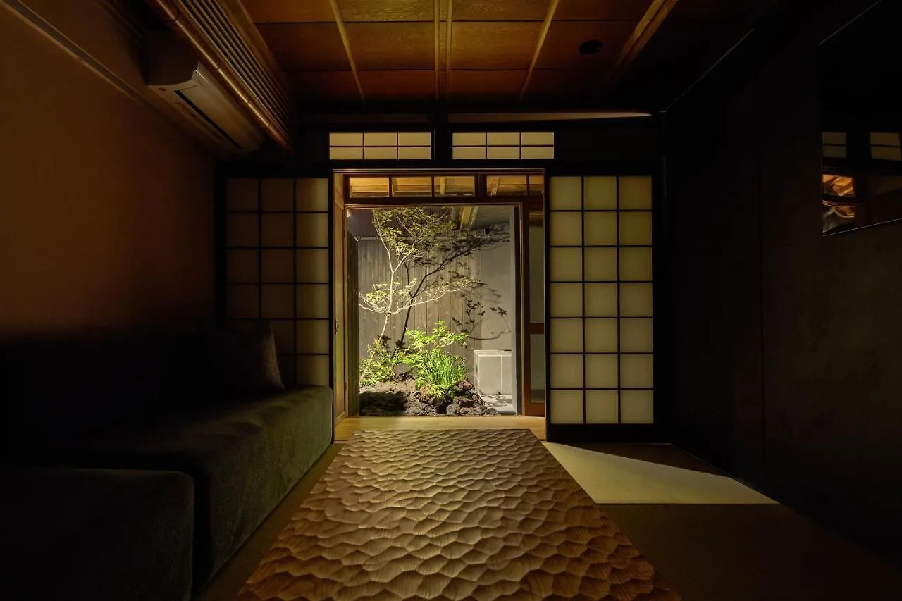 Yadoru Kyoto Hanare Tsukikage No Yado