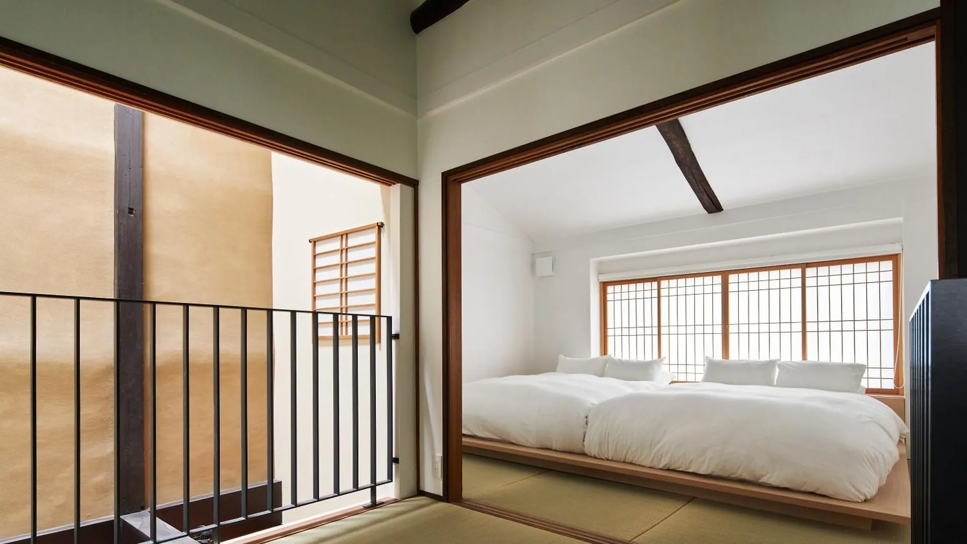 Yadoru Kyoto Hanare Tsukikage No Yado 0*,  Japán